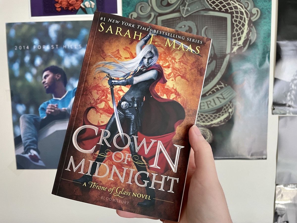 Crown of Midnight&nbsp;Review
